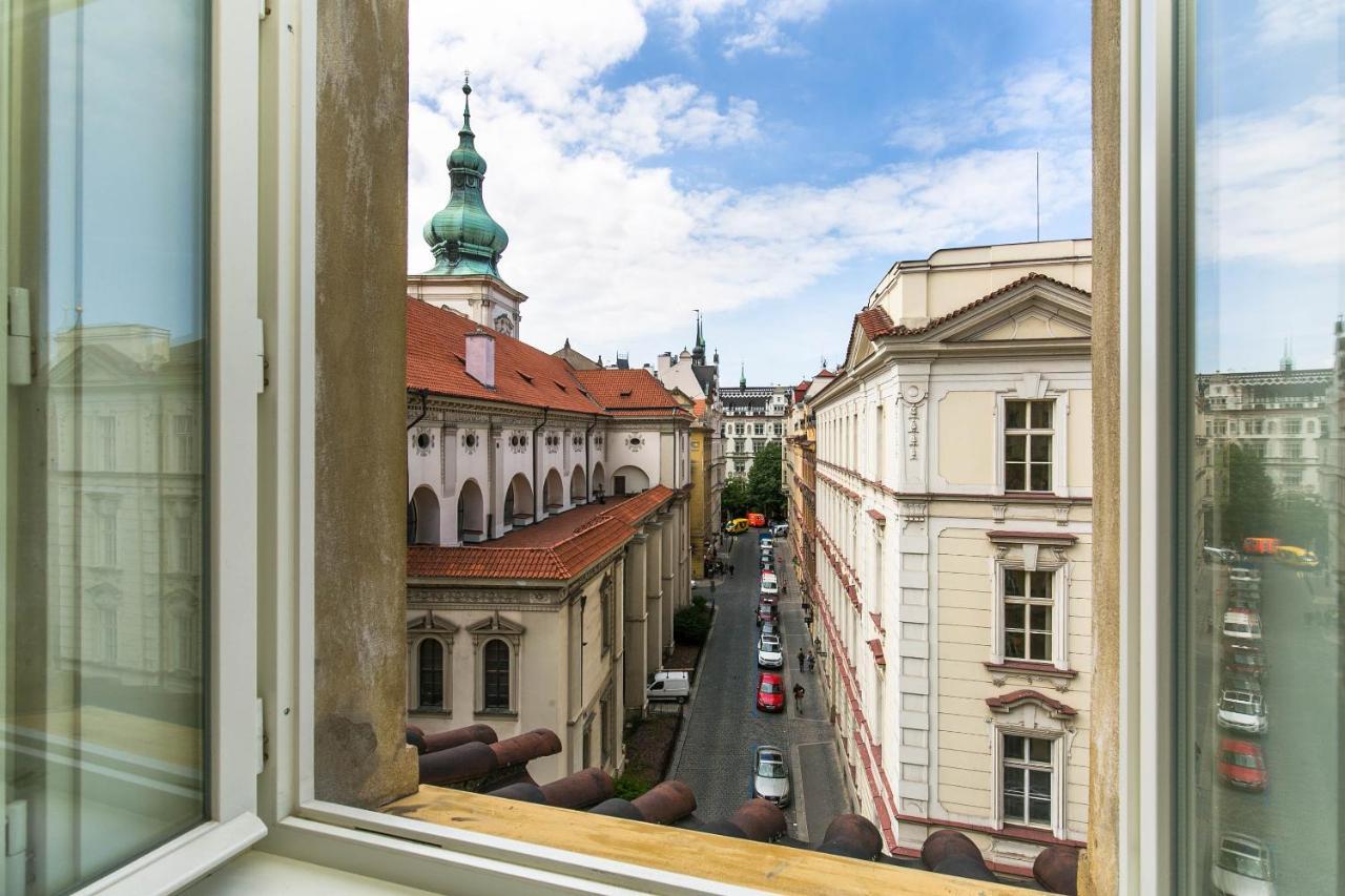 Salvator Church Great Apartments Praag Buitenkant foto